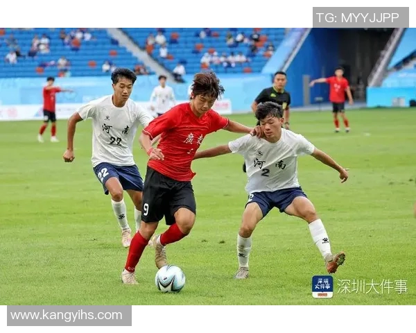 深圳足球队的崛起与发展探索：激情与力量的完美结合