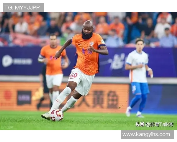 裁判心目中的足球明星榜单揭晓谁将成为赛场上的最佳代言人